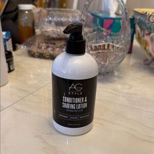 Conditioner & Shaving Lotion - Black and White